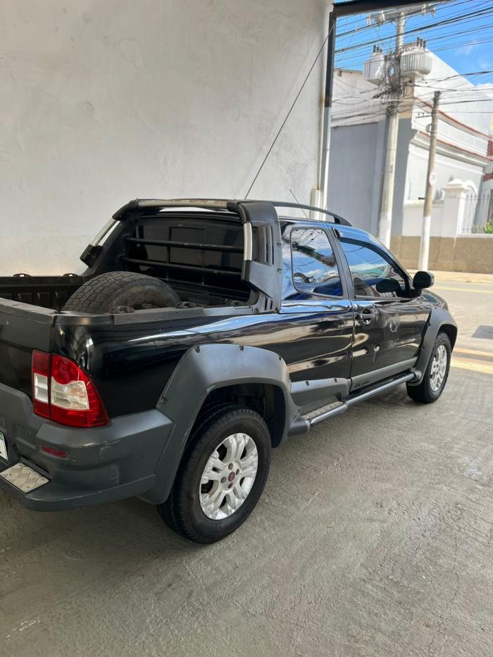 Fiat Strada Adventure 1.8 2010