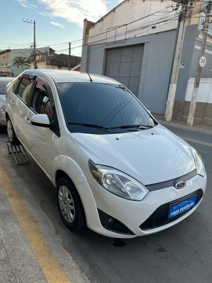 Venda Carro Ford Fiesta 1.0 2014 Valença RJ