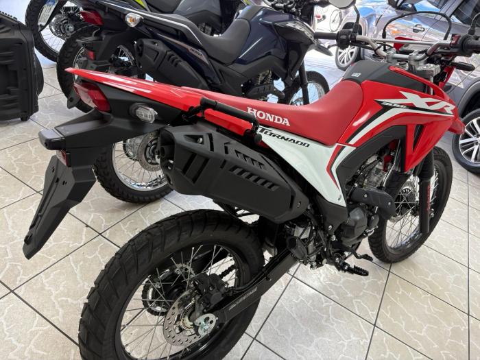 Honda Tornado XR 300CC  300CC 2026