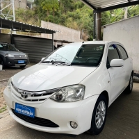 Toyota ETIOS HB XLS  1.5 2013